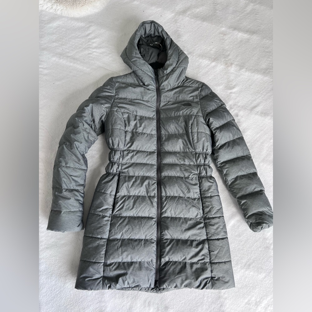 The North Face Women's Charcoal Puffer Jacket - Picture 9 of 14